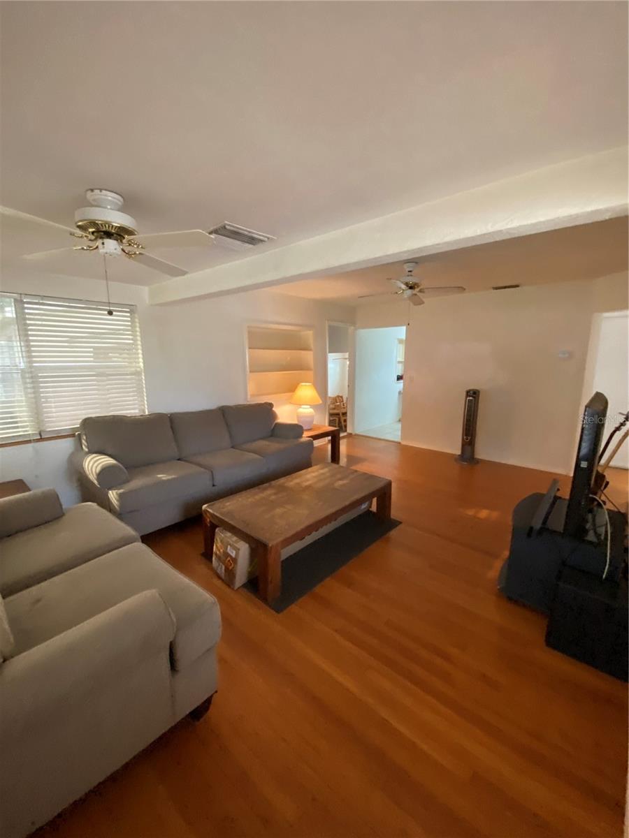 LAKE EUCLID - Residential