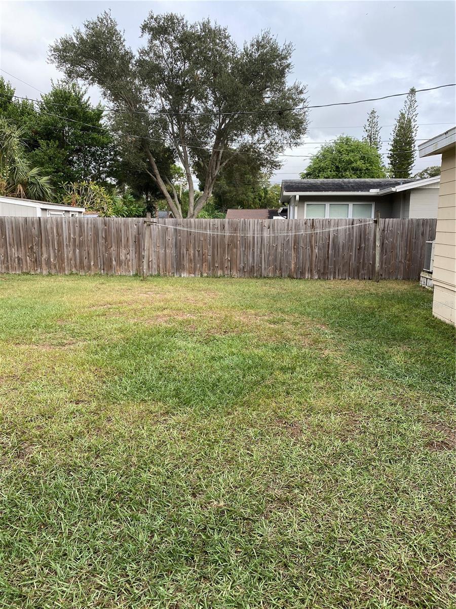 LAKE EUCLID - Residential