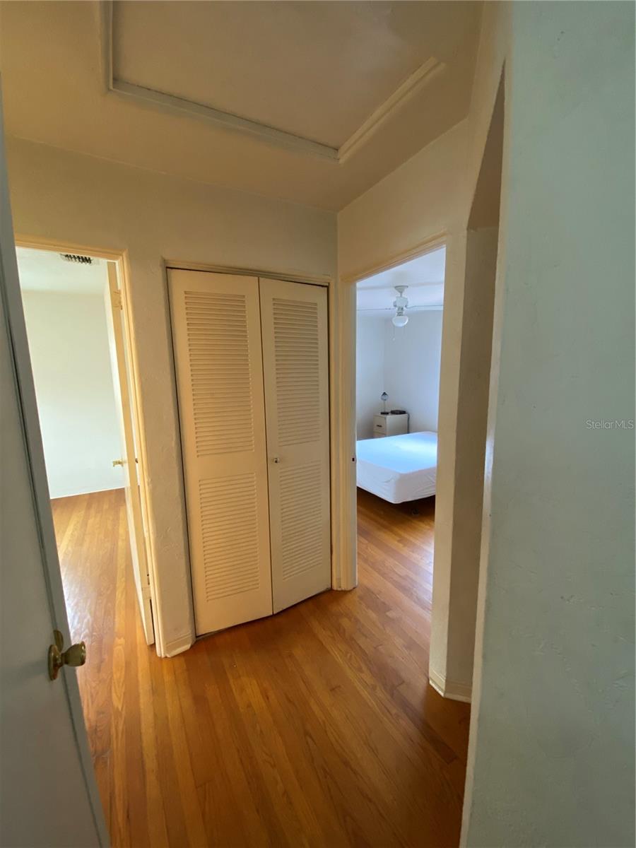 LAKE EUCLID - Residential