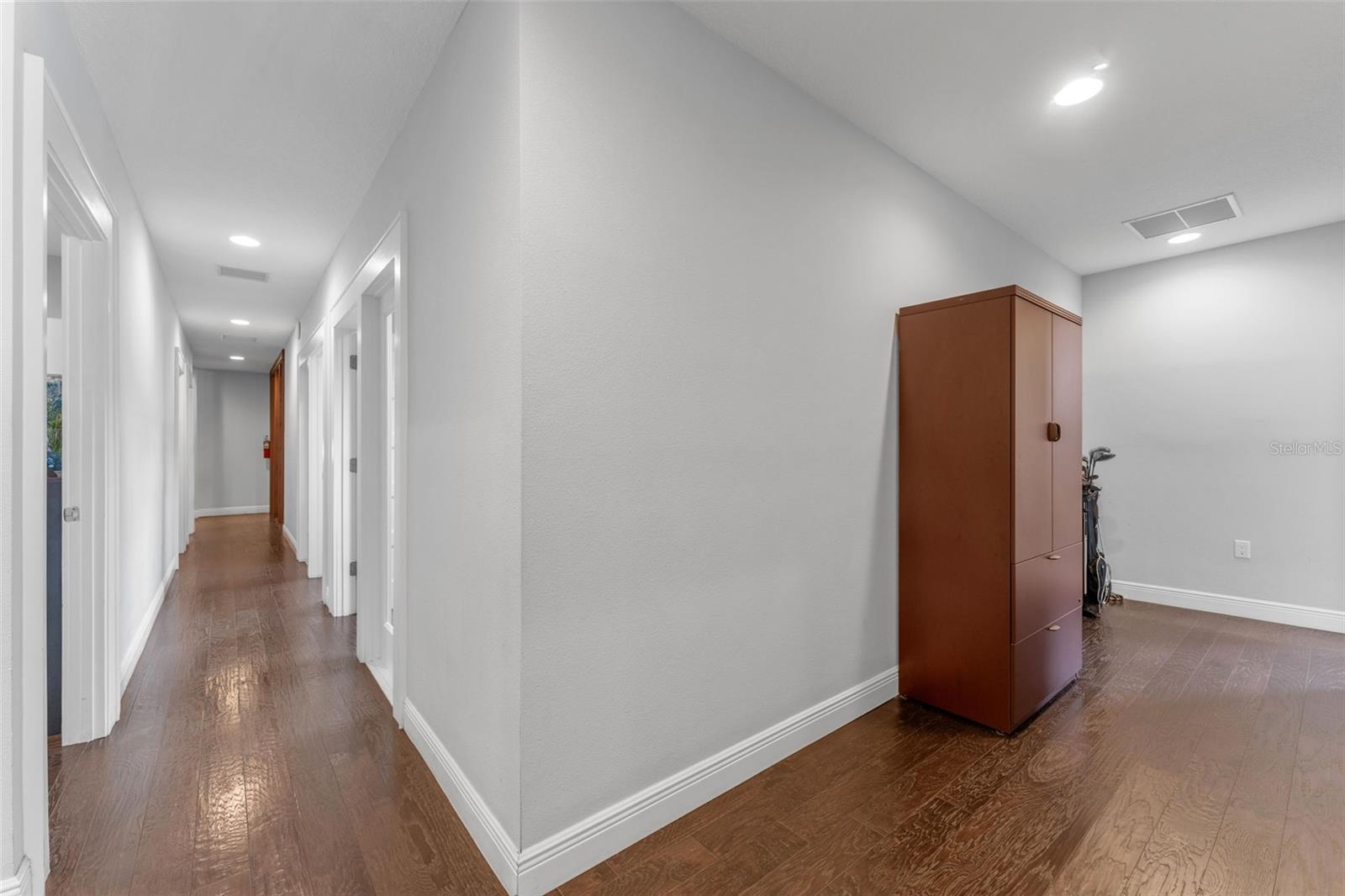 BAYSIDE - Residential