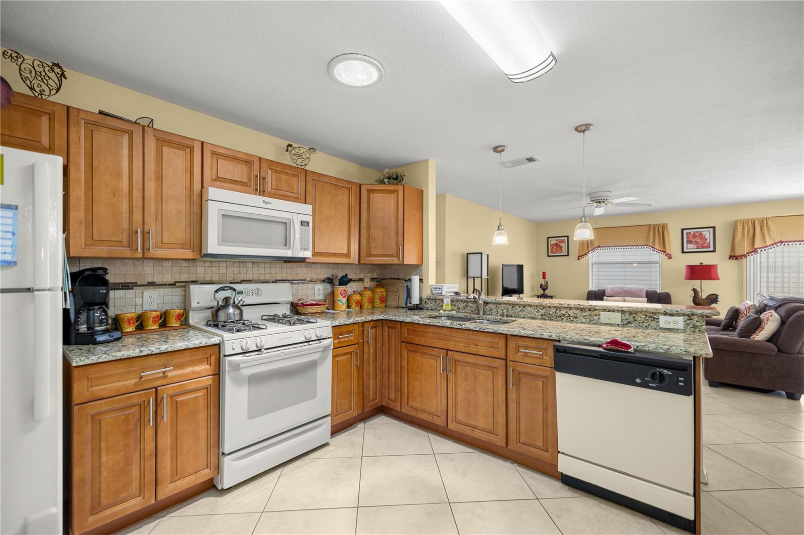 VILLAGES OF SUMTER VILLA LA CRESENTA - Residential