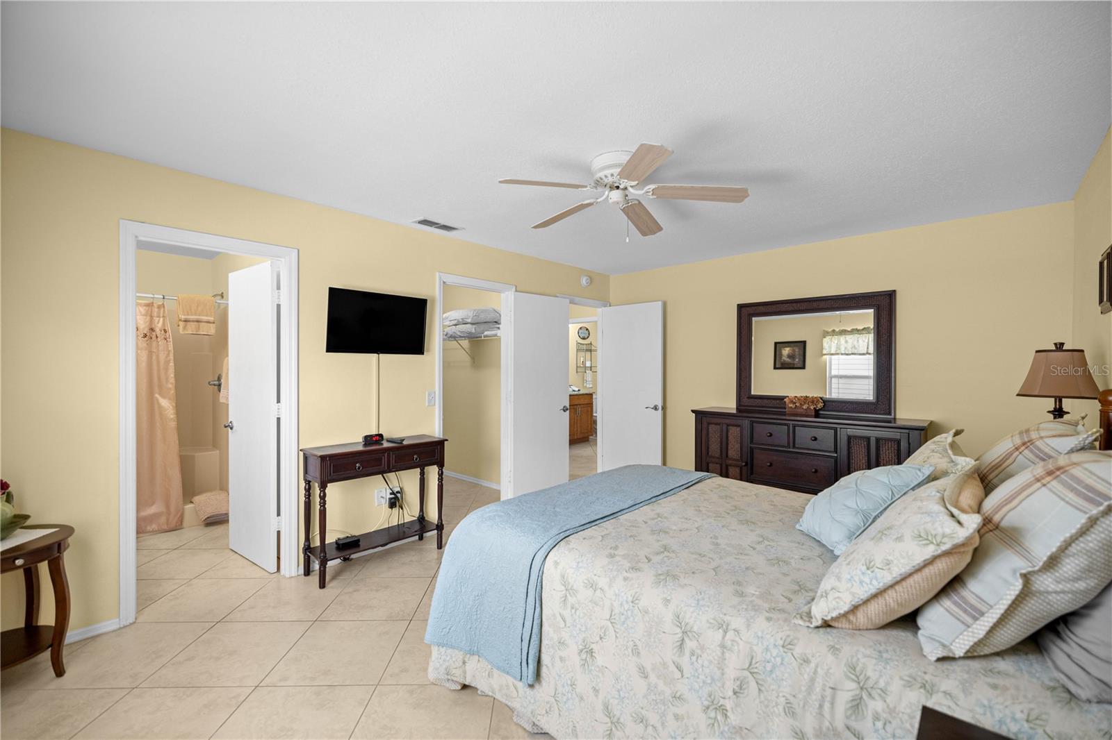 VILLAGES OF SUMTER VILLA LA CRESENTA - Residential