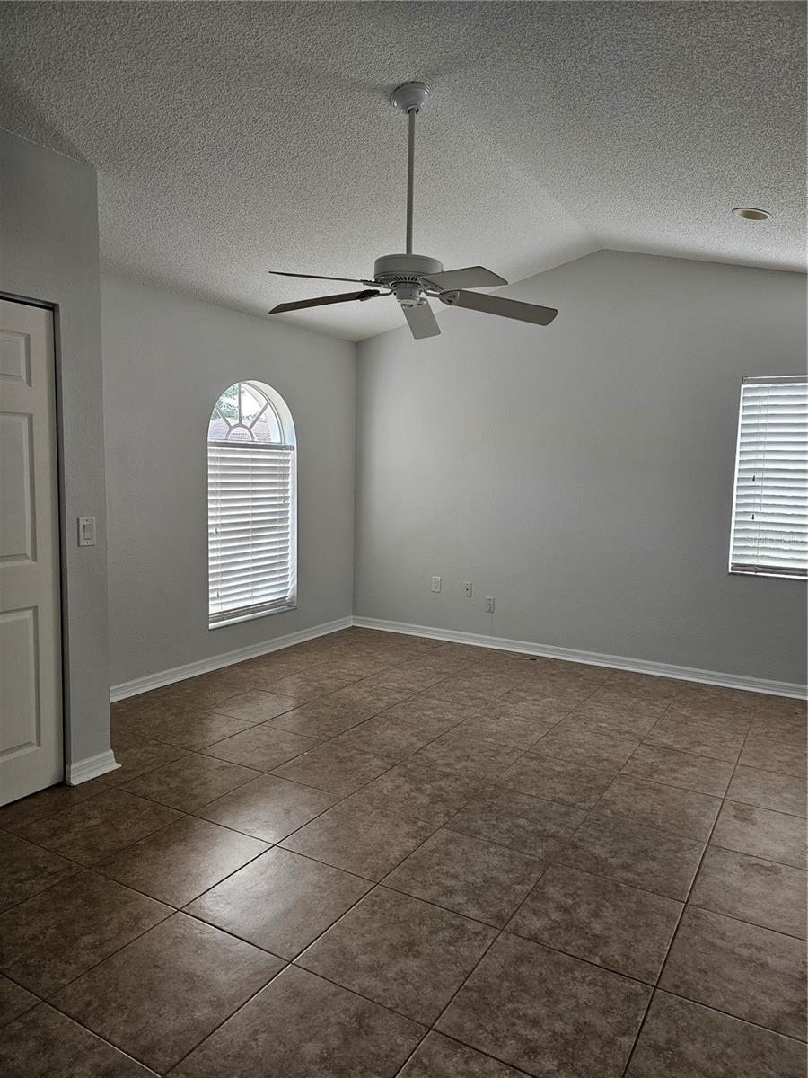 LAKE OF THE WOODS - Residential Lease