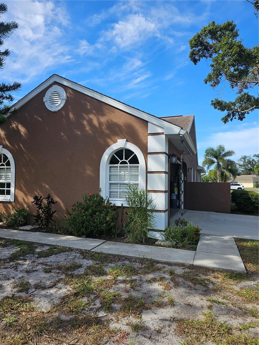 LAKE OF THE WOODS - Residential Lease