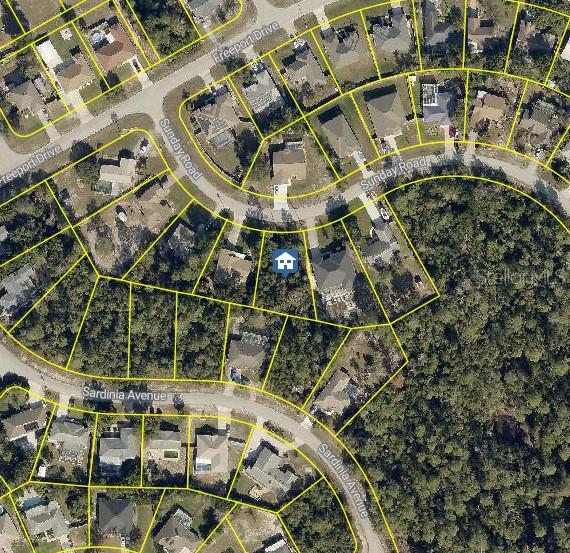 Great opportunity to build your dream home on this residential lot in the heart of Spring Hill! Located on a quiet street with established homes nearby, this property offers convenient access to schools, shopping, dining, and medical facilities. Just minutes from the Suncoast Parkway for a quick commute to Tampa. No HOA and no flood zone. Don’t miss your chance to invest in one of Hernando County’s fastest-growing areas!