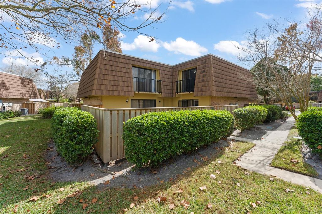 Photo of 5327 Bamboo Court #426, Orlando, FL 32811 (MLS # O6377381)