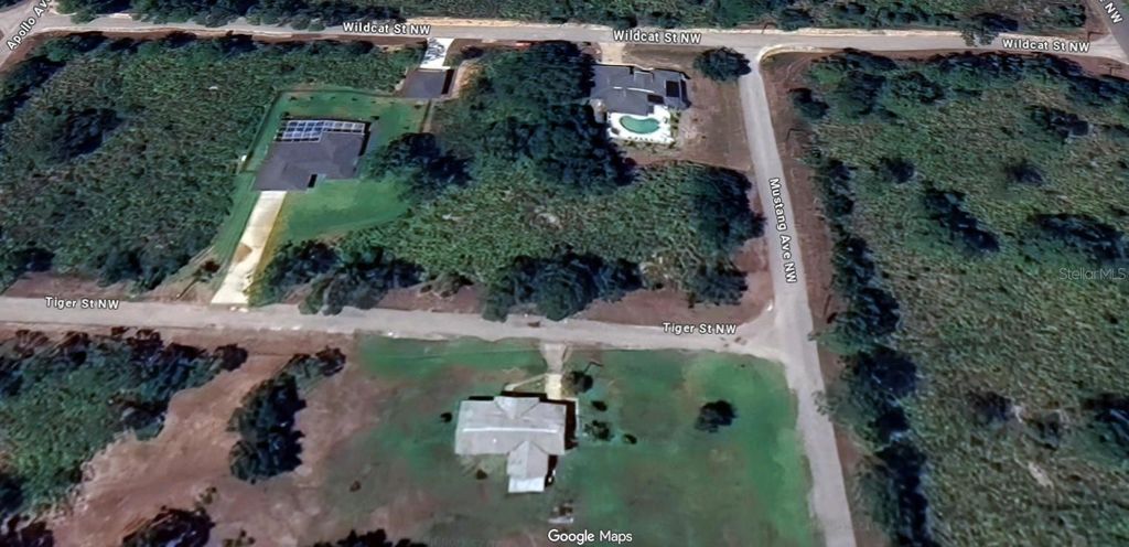 Photo of 444 Tiger Street NW, Lake Placid, FL 33852 (MLS # O6357002)