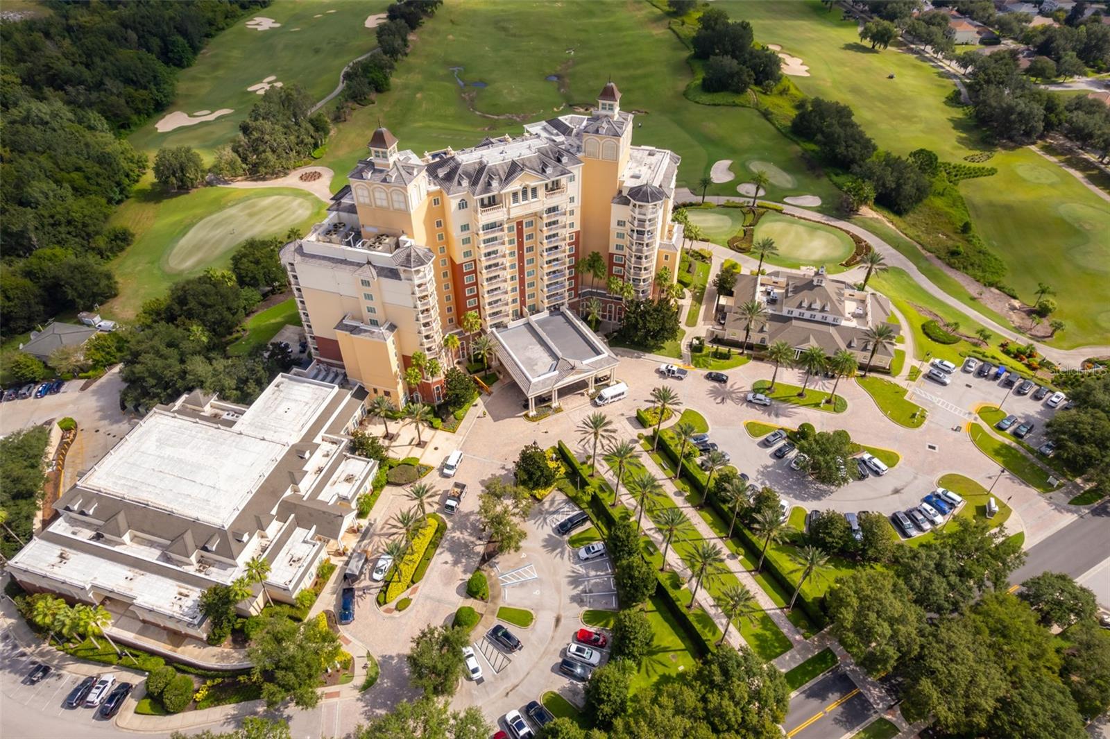 REUNION GRANDE CONDO - Residential