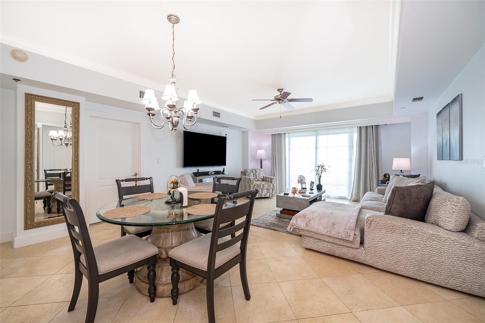 REUNION GRANDE CONDO - Residential
