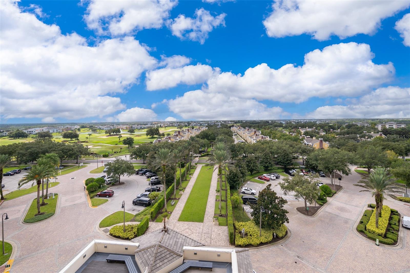 REUNION GRANDE CONDO - Residential