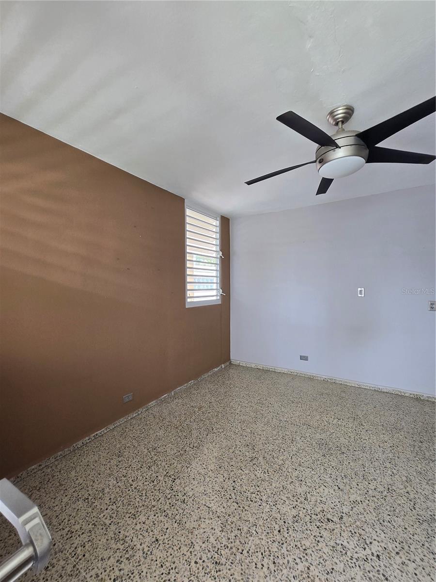 26 L LINCOLN URB PARKVILLE
