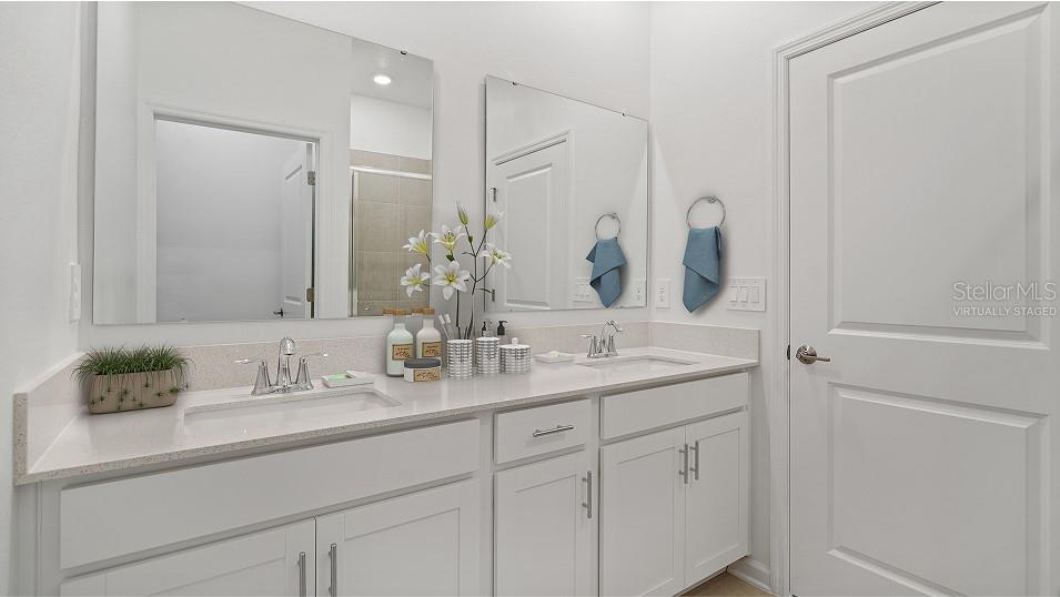 SPRINGHEAD LAKES 25TH - Residential