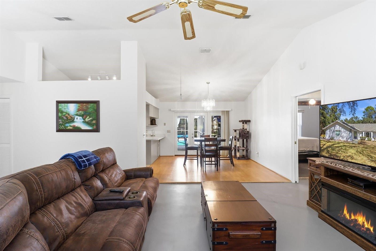 CITRUS HILLS 1ST ADD - Residential