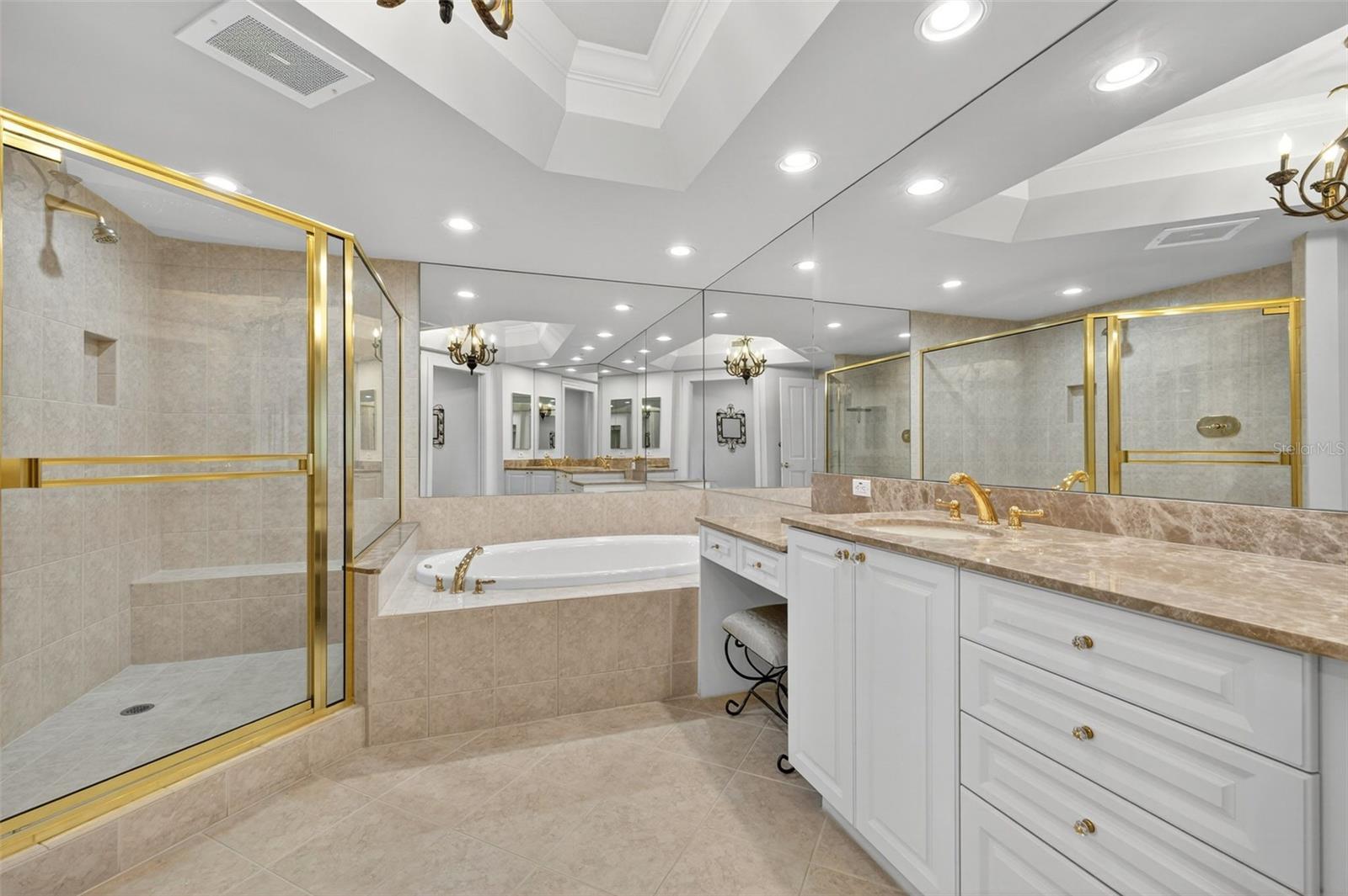 AVERSANA AT HAMMOCK BAY - Residential