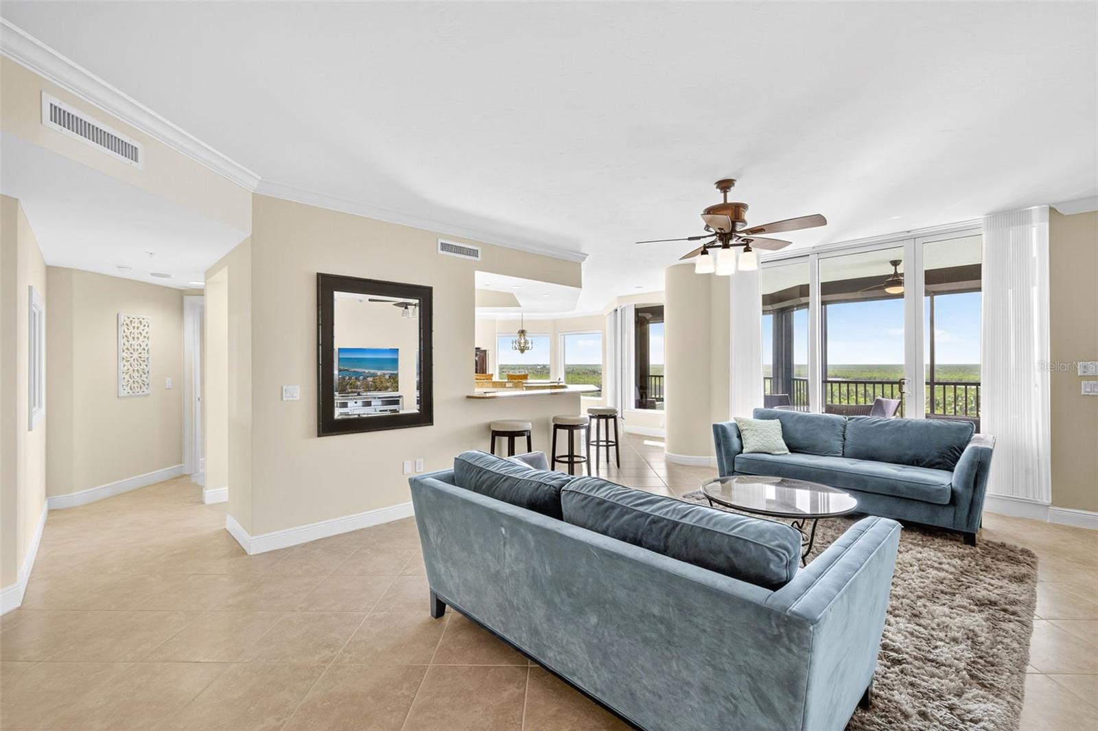 1060 BORGHESE LANE 702