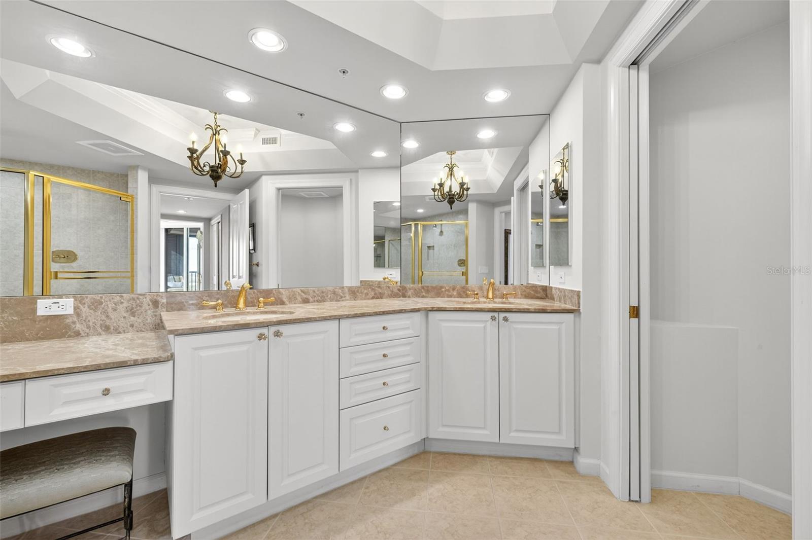 AVERSANA AT HAMMOCK BAY - Residential