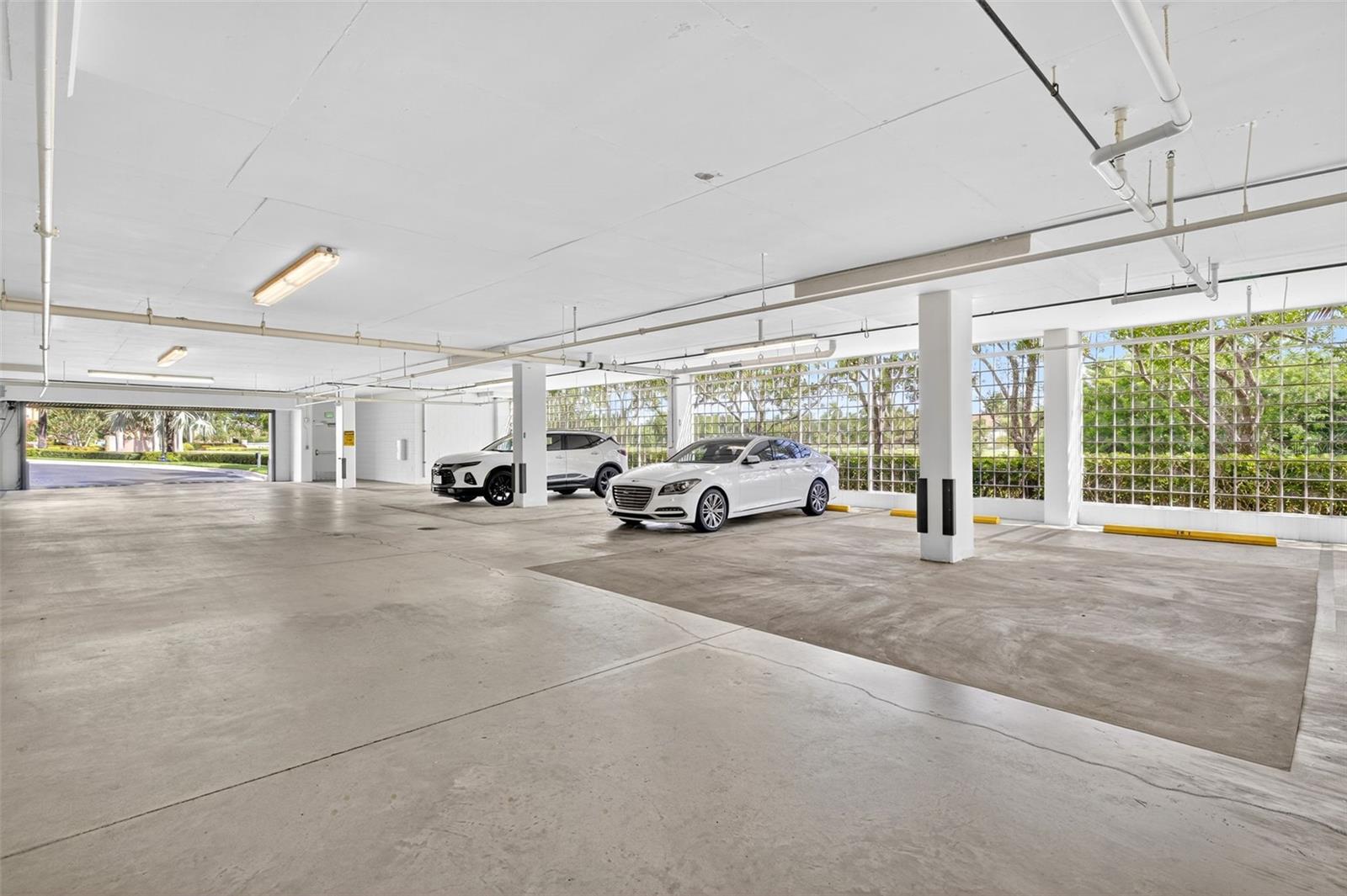 AVERSANA AT HAMMOCK BAY - Residential