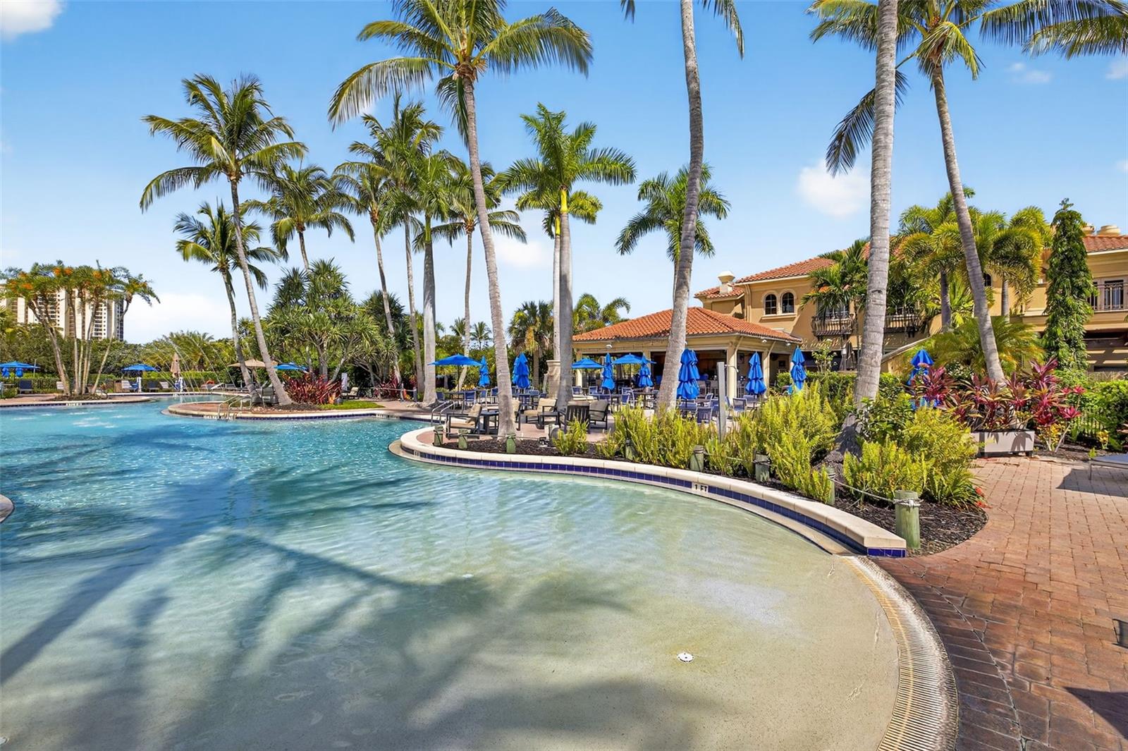 AVERSANA AT HAMMOCK BAY - Residential