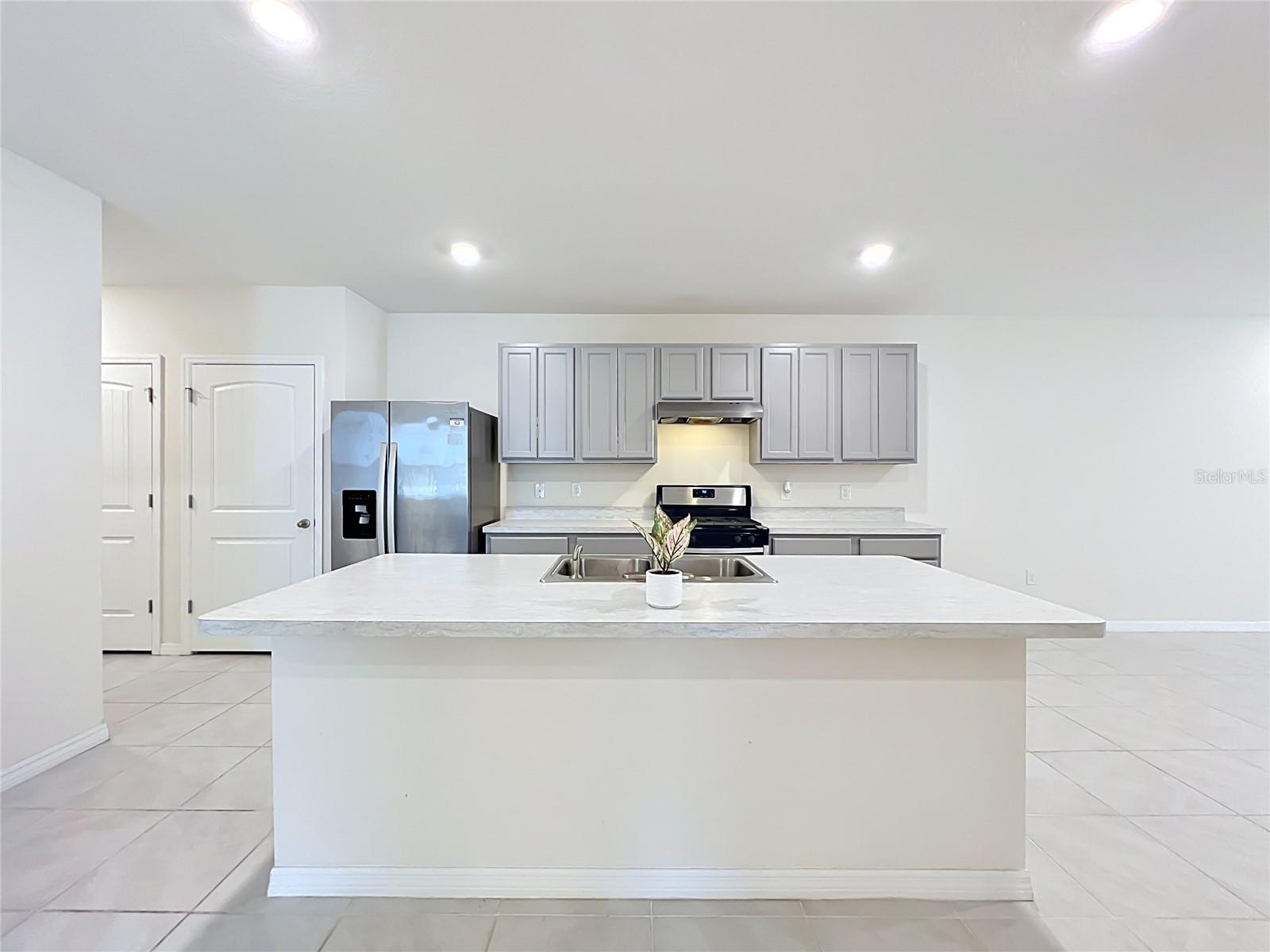 LAKE DENHAM ESTATES - Residential