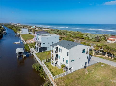 A home in PALM COAST