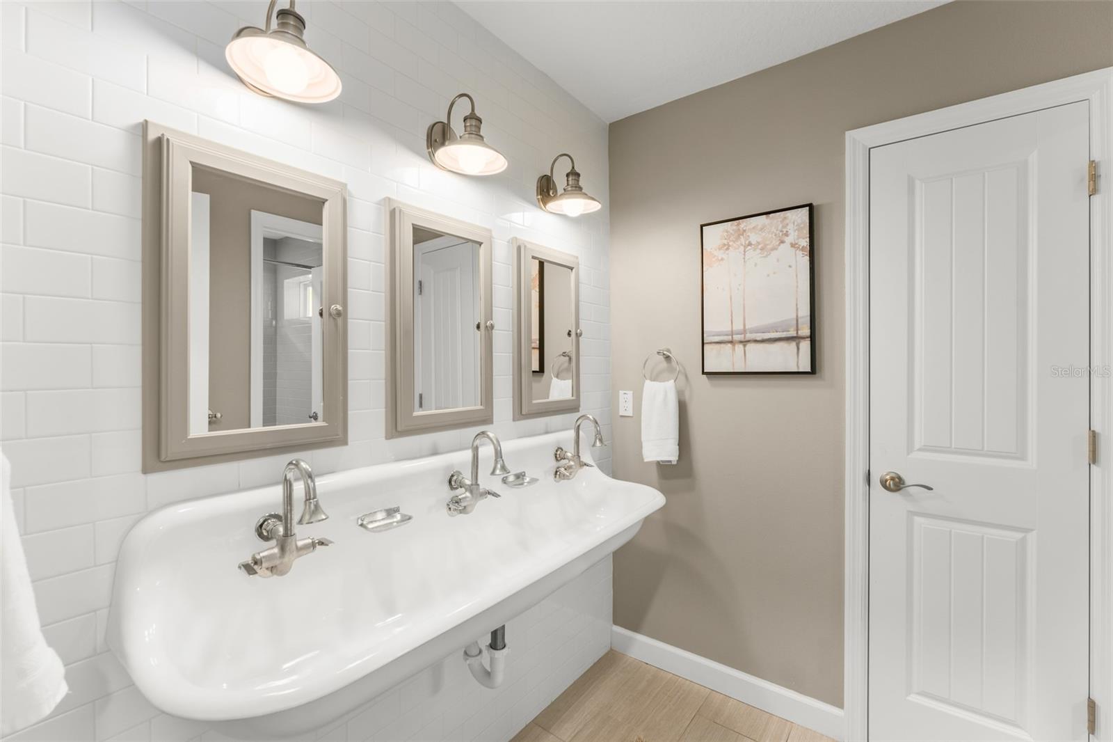 KELSO ON LAKE BUTLER - Residential