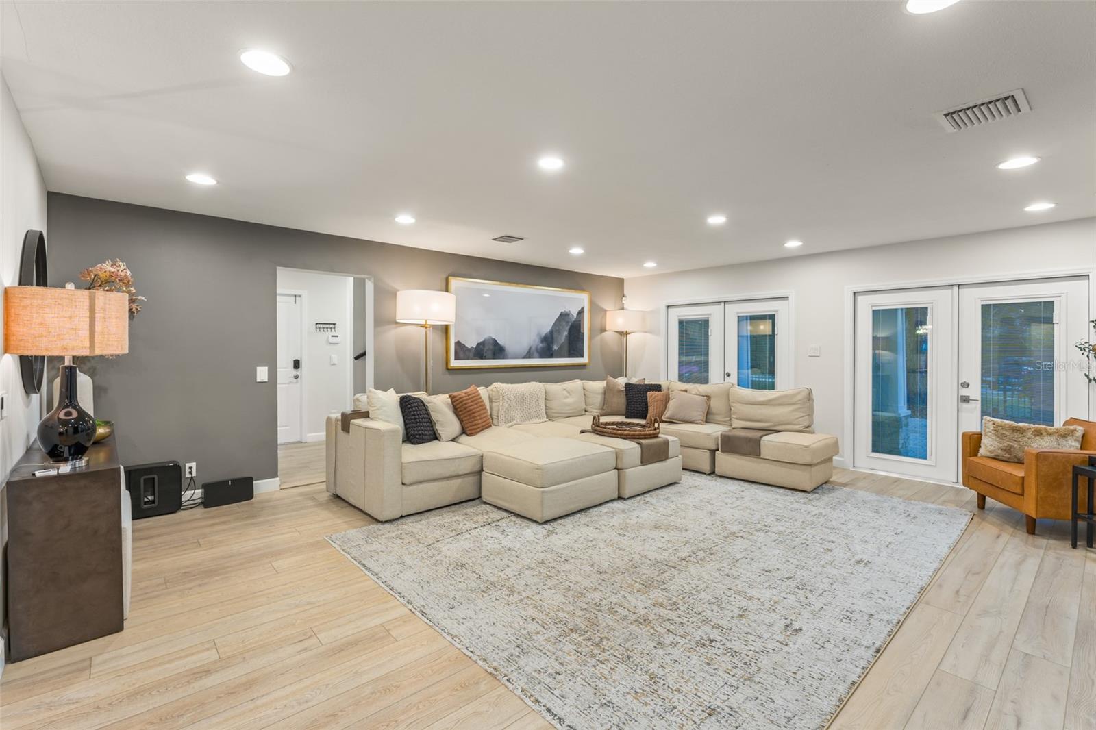 KELSO ON LAKE BUTLER - Residential