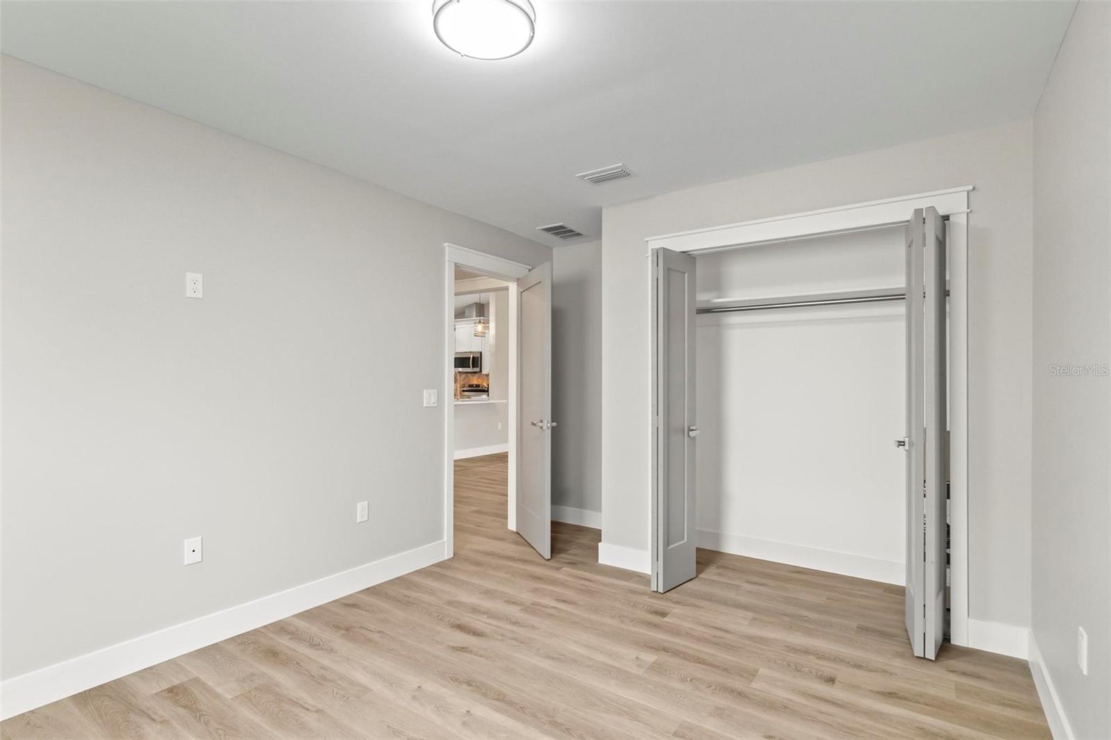 MATANZA WOODS - Residential Income