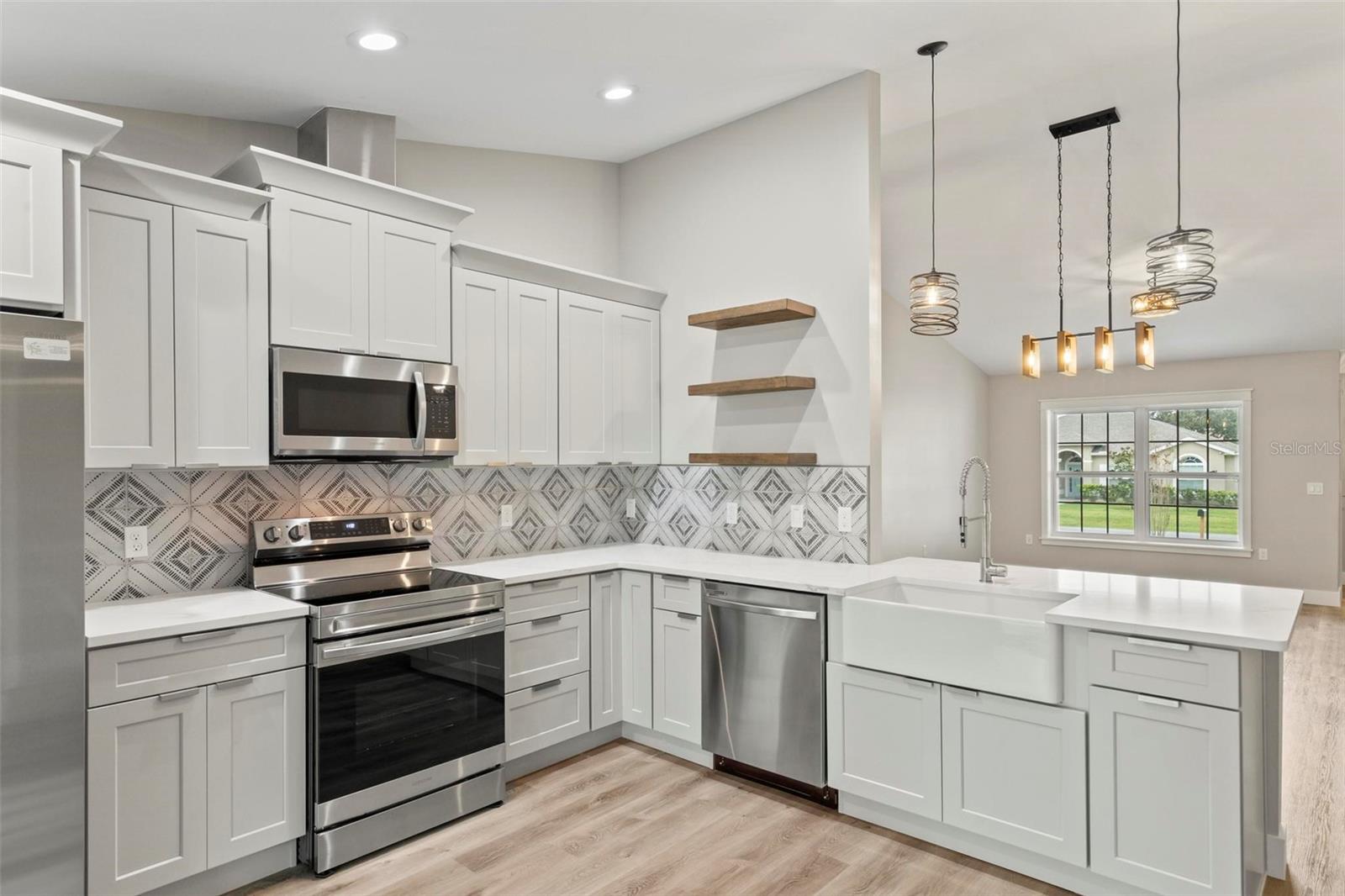 MATANZA WOODS - Residential Income