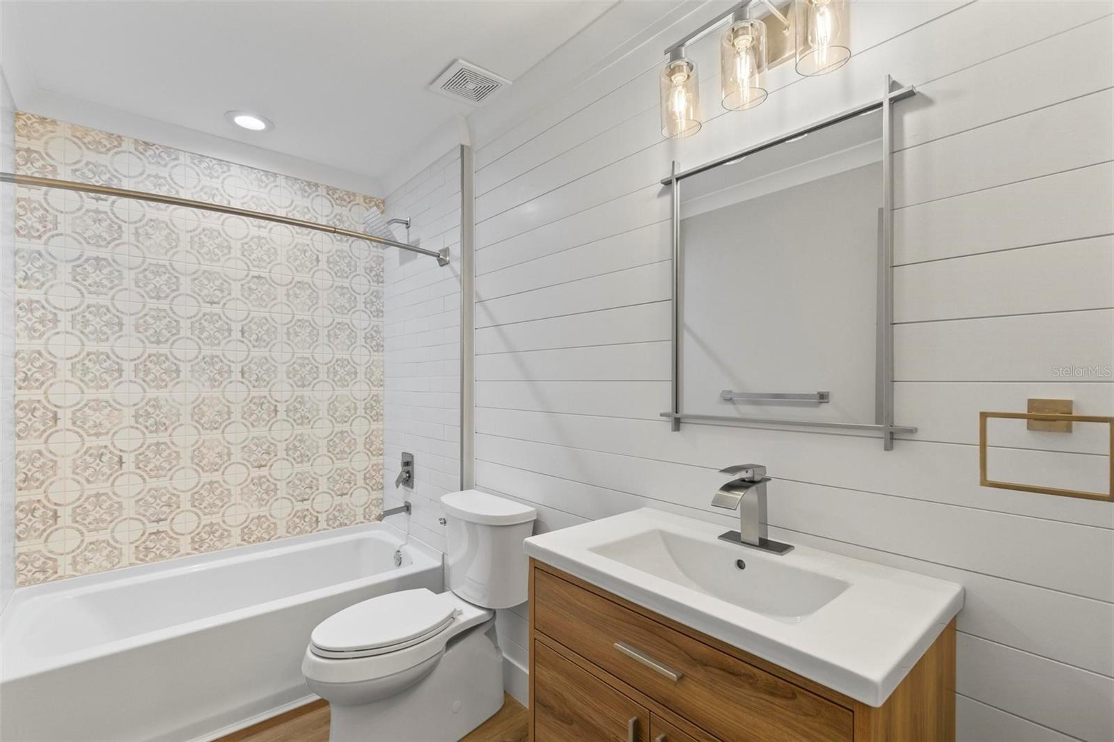 MATANZA WOODS - Residential Income