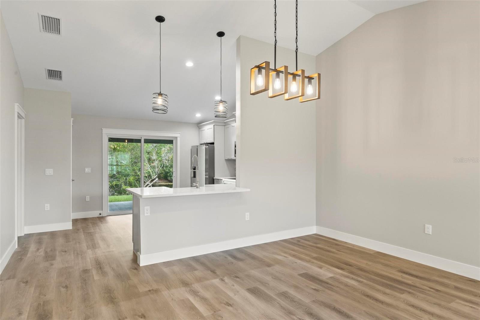 MATANZA WOODS - Residential Income