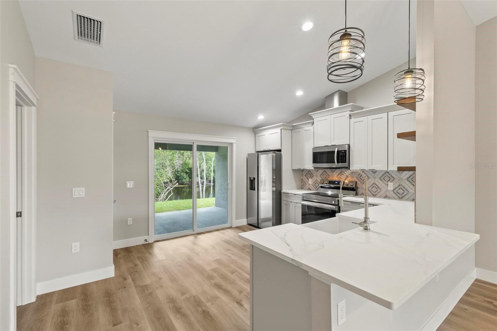 MATANZA WOODS - Residential Income