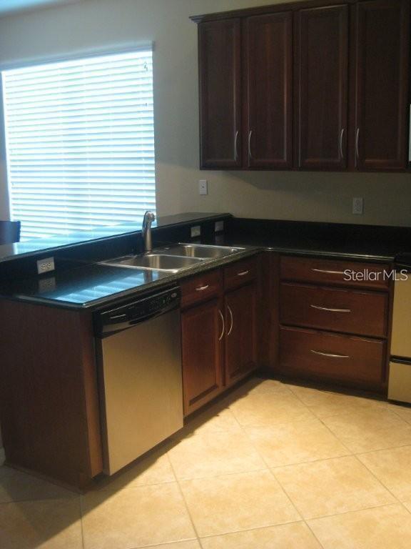 CHERRY RDG - Residential Lease