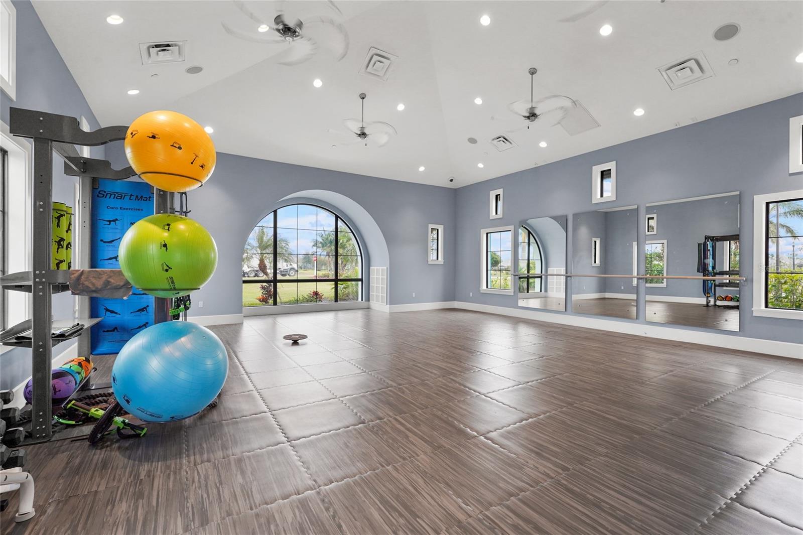 WINDWARD/LAKEWOOD RANCH PH 1 - Residential