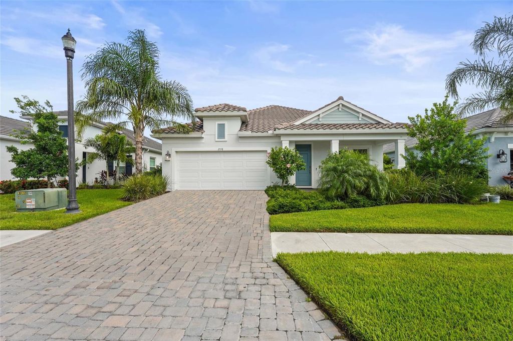 Photo of 2558 Wild Cherry Path, Sarasota, FL 34240 (MLS # A4660198)