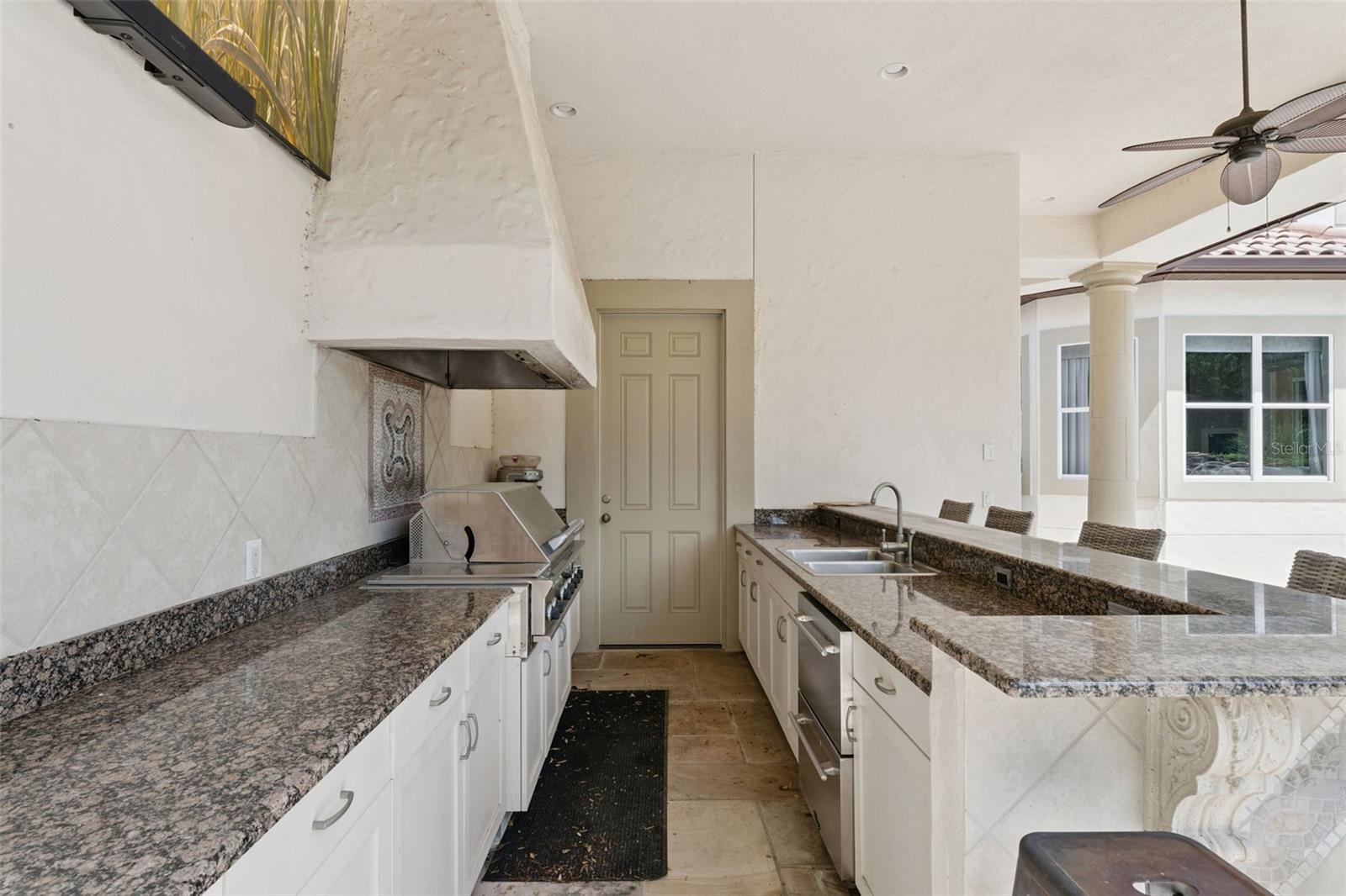 ALAQUA LAKES - Residential