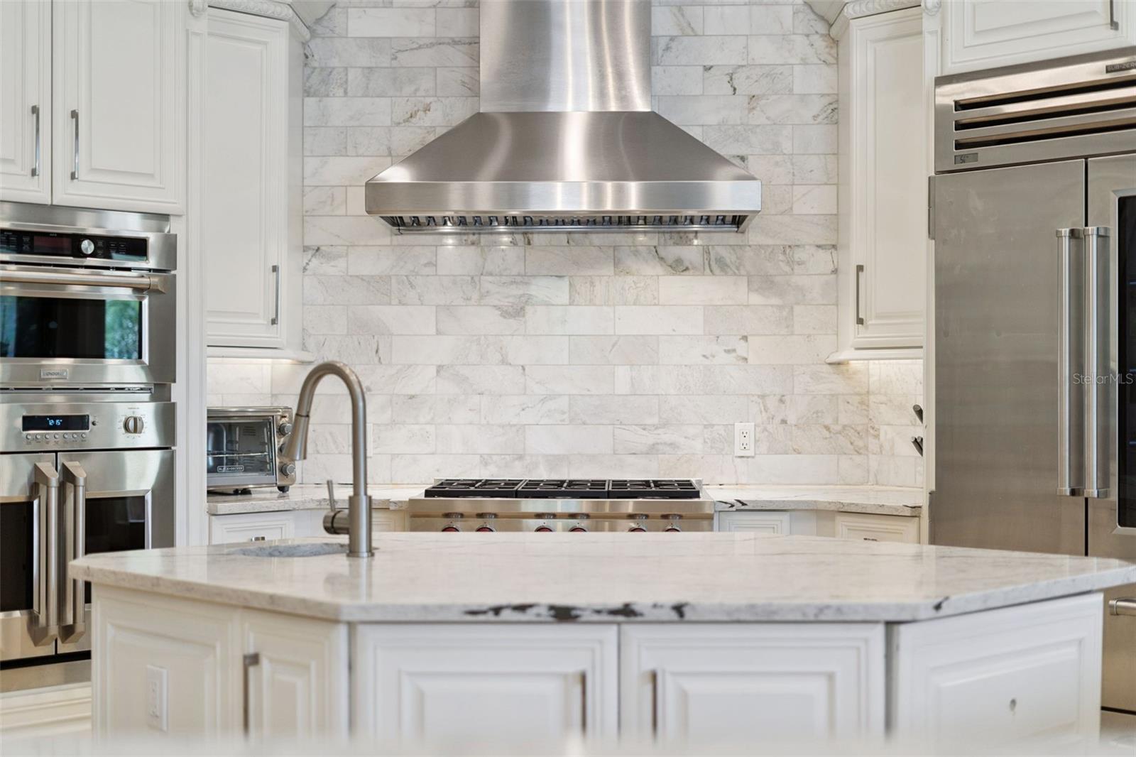 ALAQUA LAKES - Residential