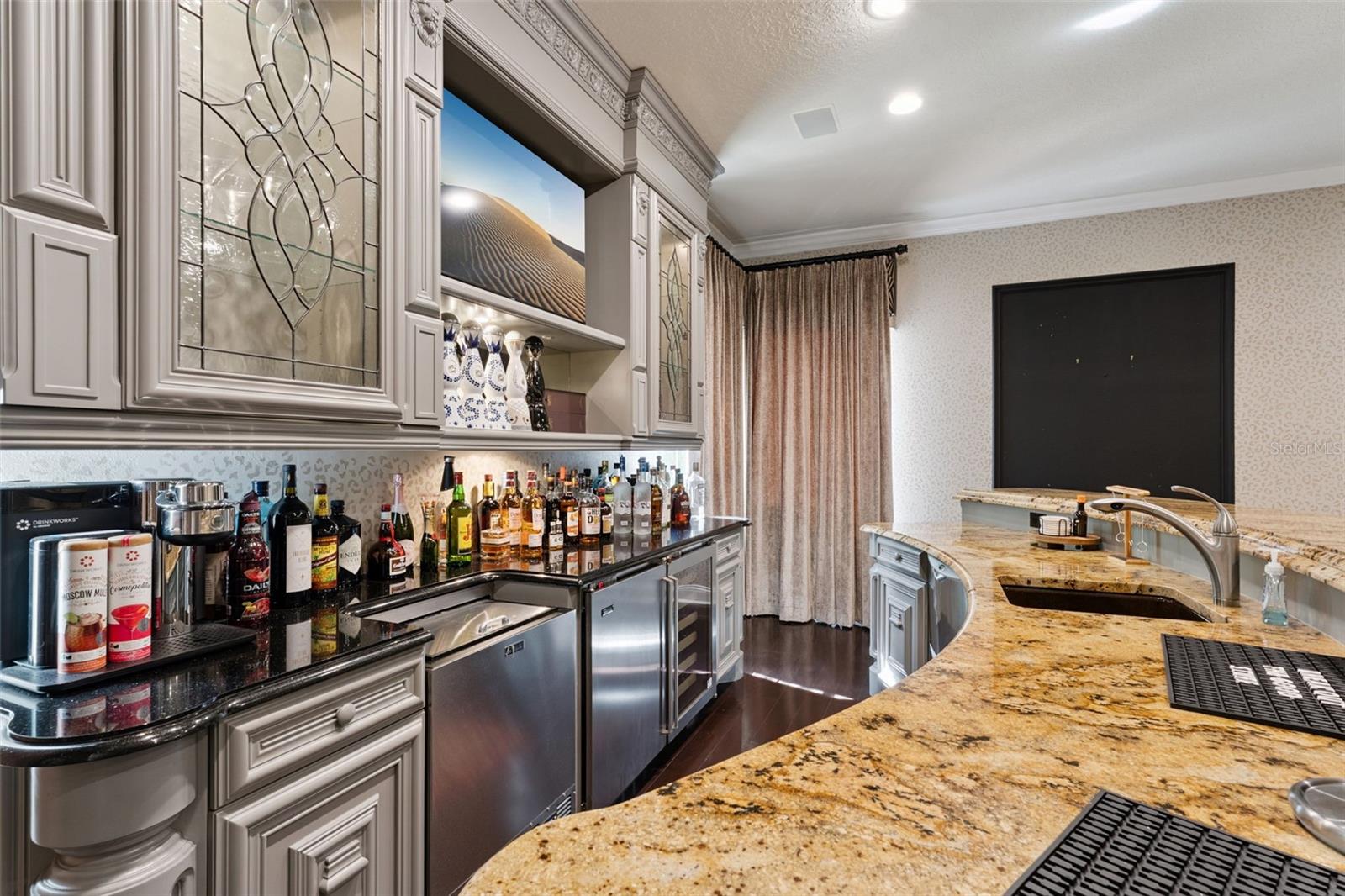 ALAQUA LAKES - Residential