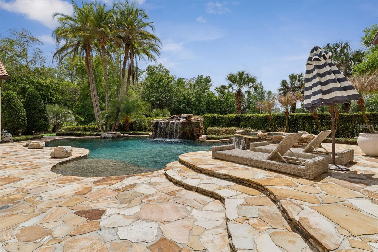 ALAQUA LAKES - Residential