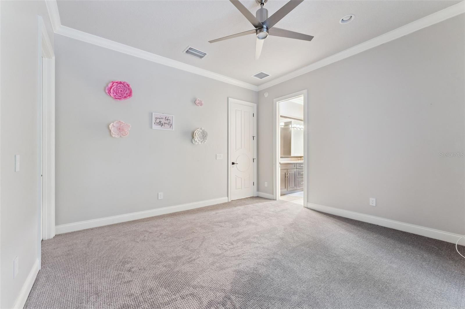 ALAQUA LAKES - Residential