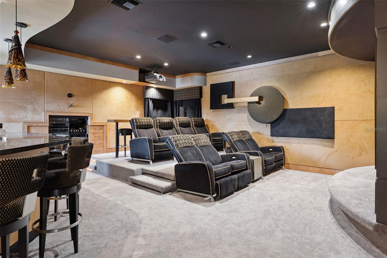 ALAQUA LAKES - Residential