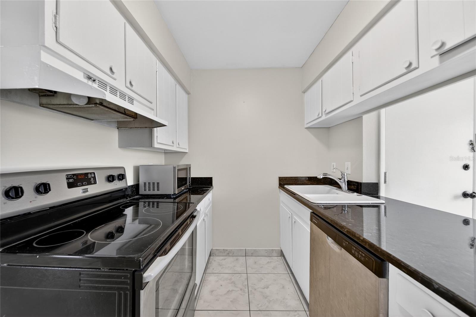 FOUR SEASONS CONDO - Residential