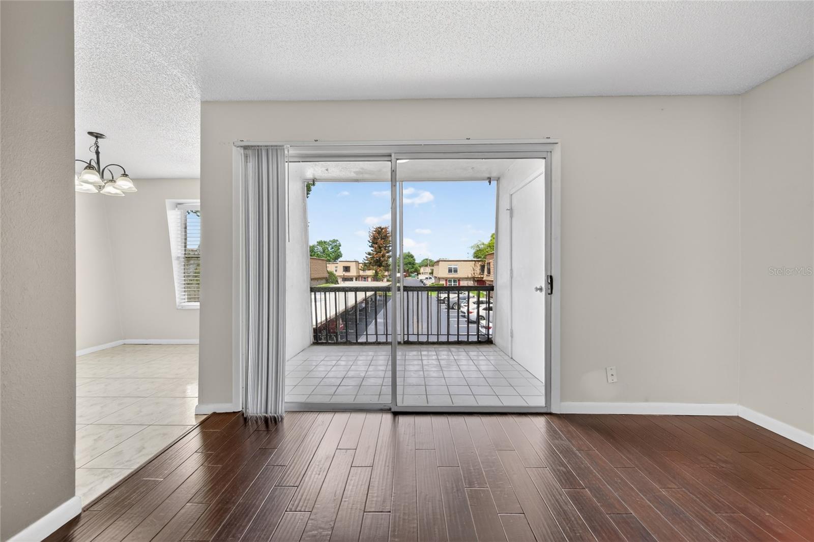 FOUR SEASONS CONDO - Residential