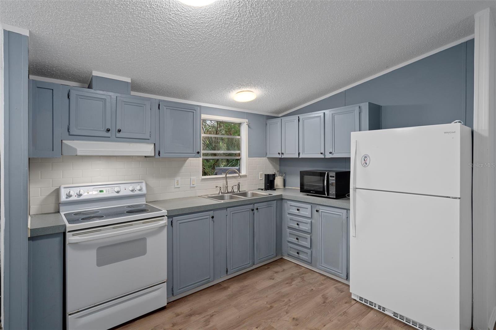 HOMOSASSA RETREATS UNIT 3 - Residential