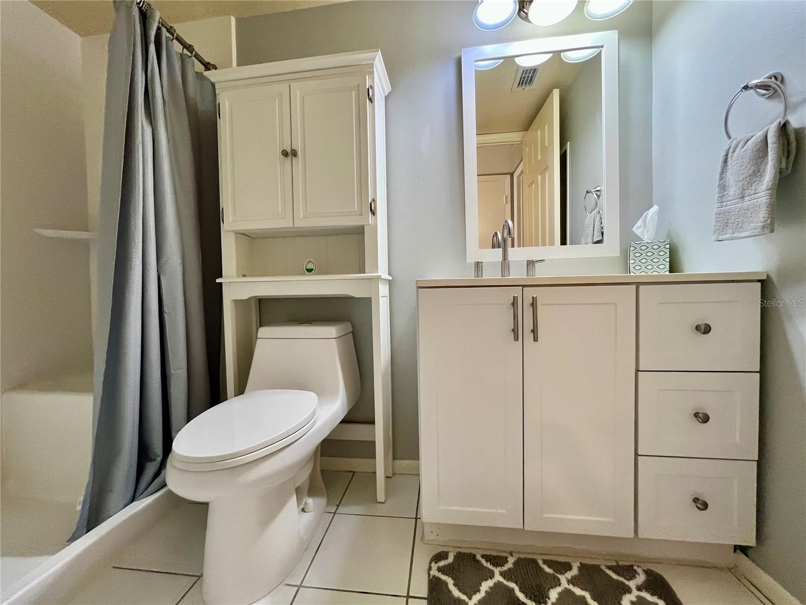 ON TOP OF THE WORLD - Residential