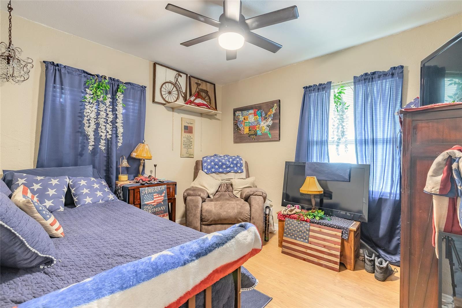 CAMBRIDGE VILLAS - Residential