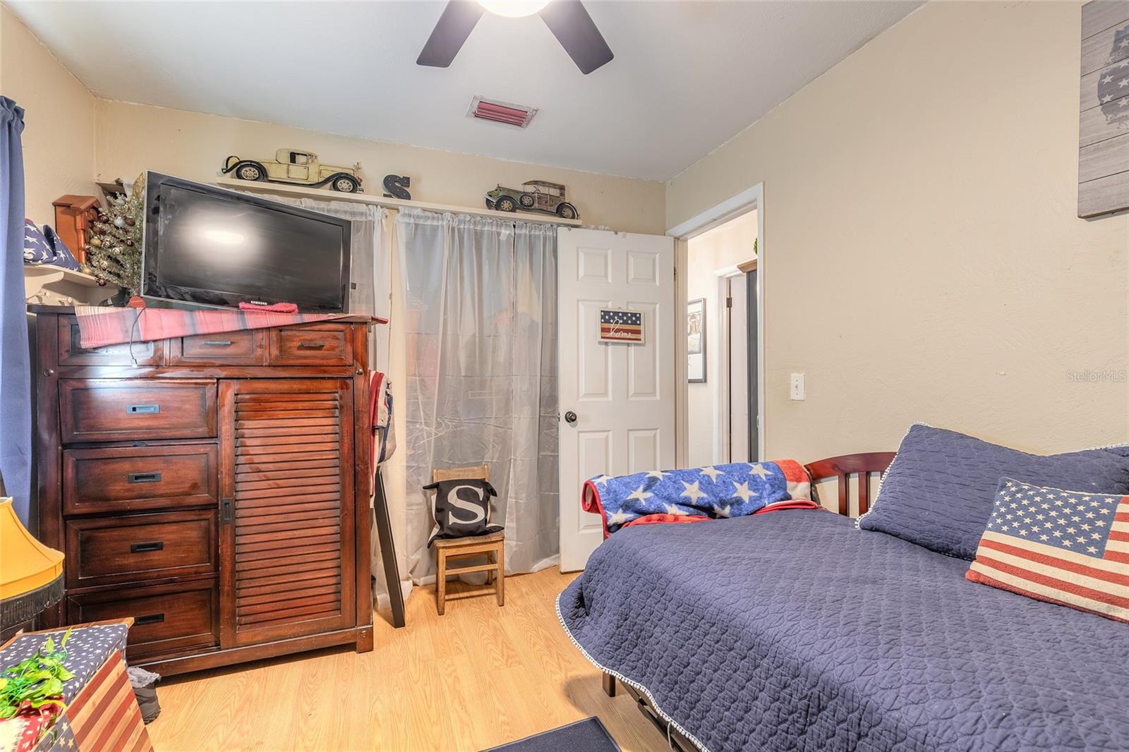 CAMBRIDGE VILLAS - Residential