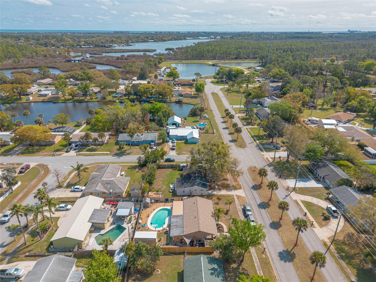 CAMBRIDGE VILLAS - Residential