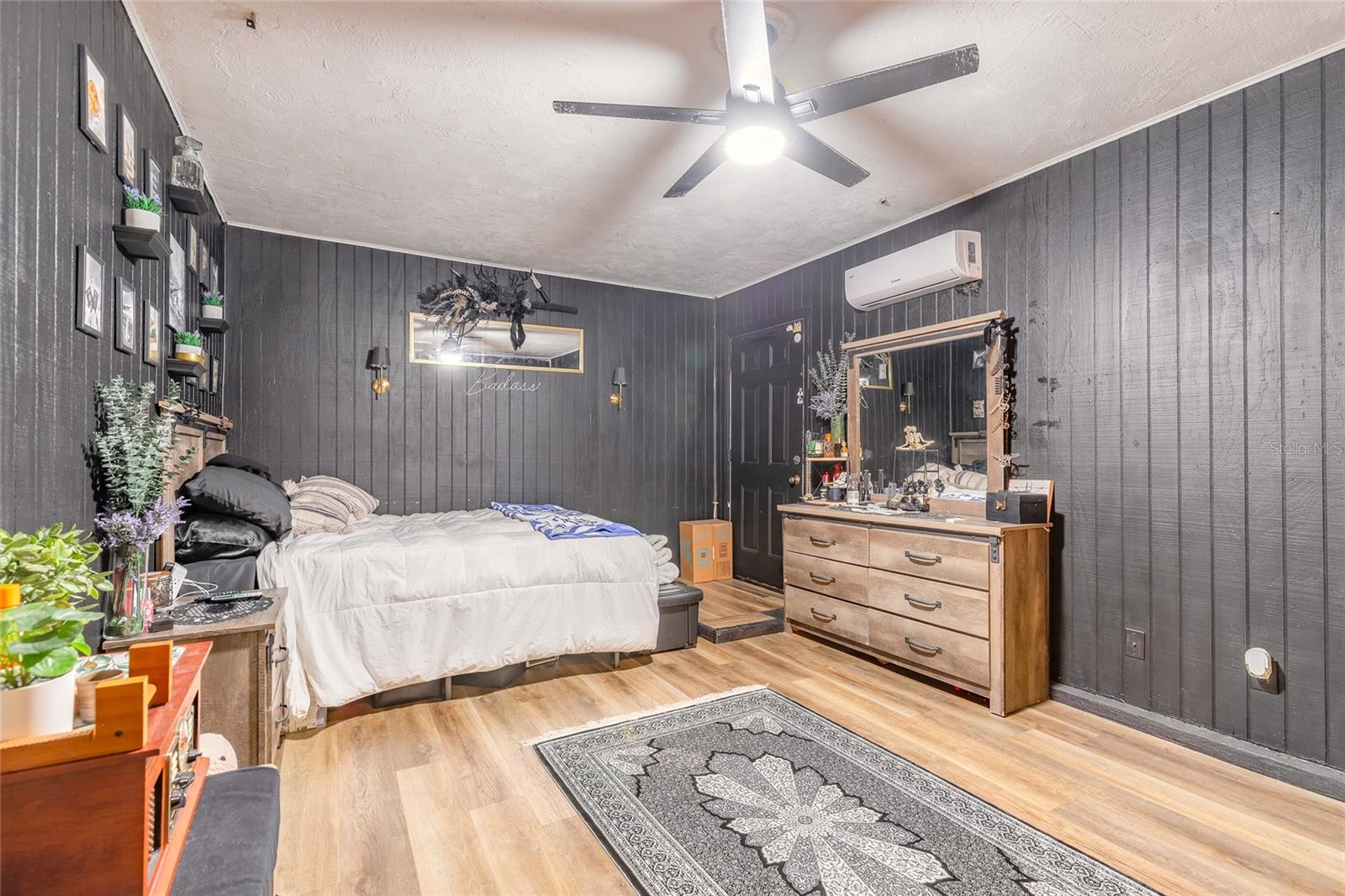 CAMBRIDGE VILLAS - Residential