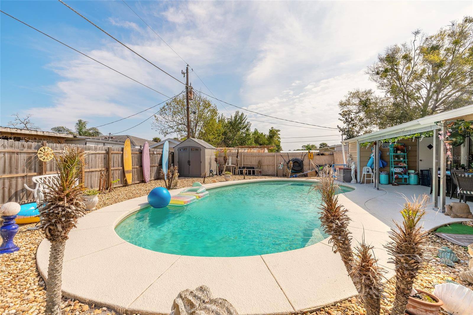 CAMBRIDGE VILLAS - Residential