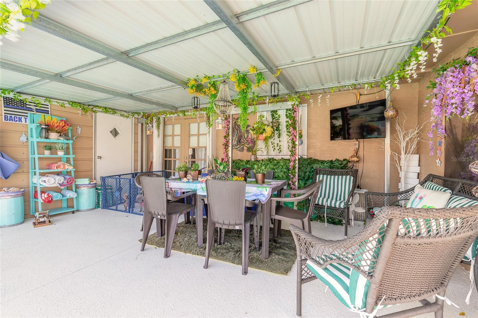 CAMBRIDGE VILLAS - Residential